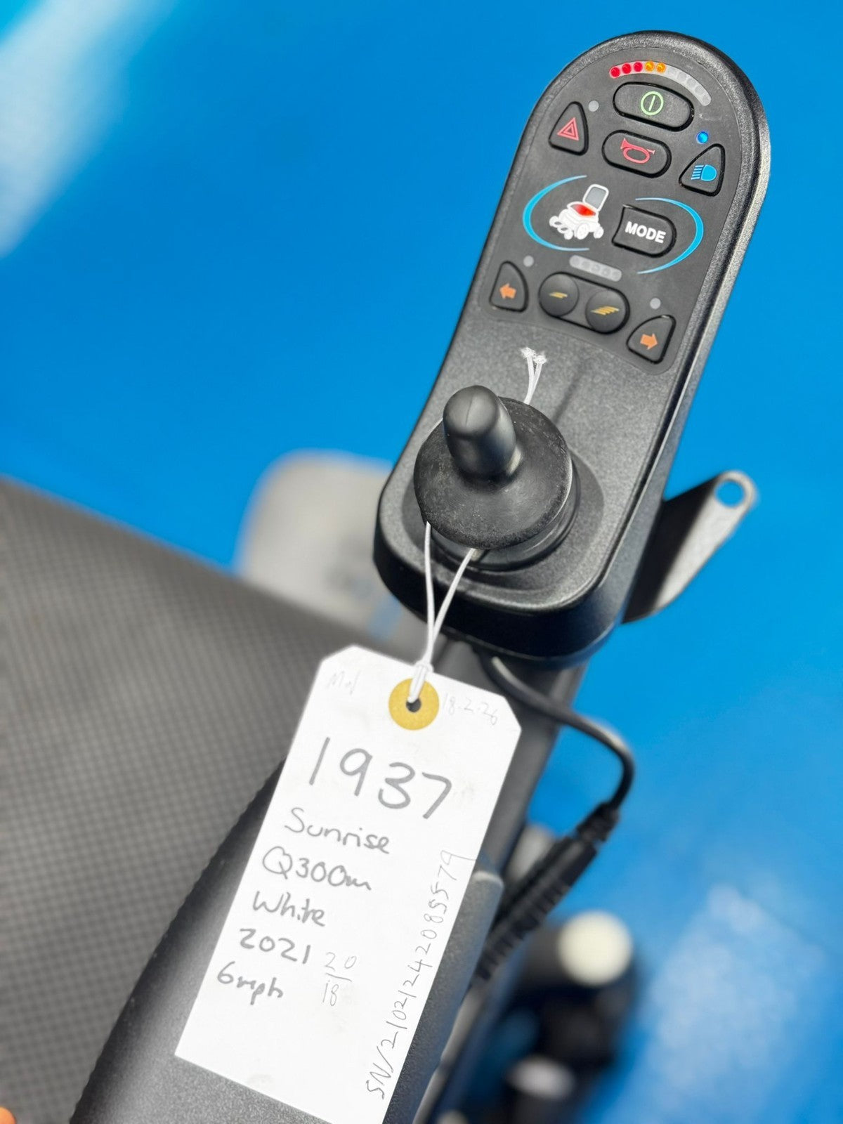 Sunrise Quickie Q300 M Mini Powerchair 6 mph Riser Electric Wheelchair 1874