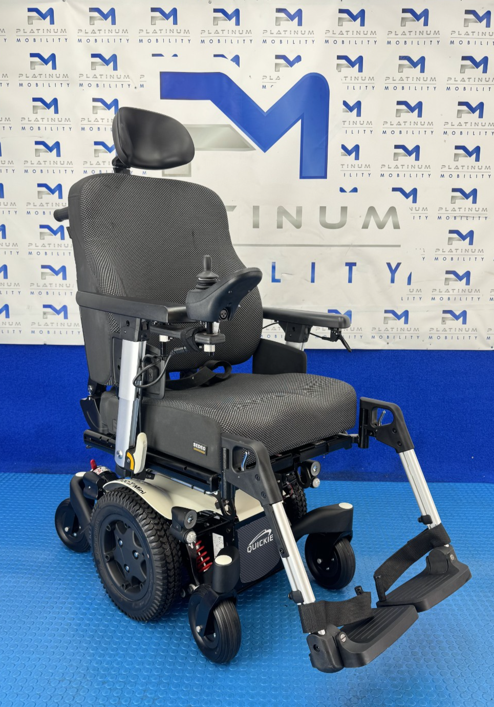 2025 Sunrise Quickie Q300M Powerchair 6 mph Riser, Tilt Electric Wheelchair 2789
