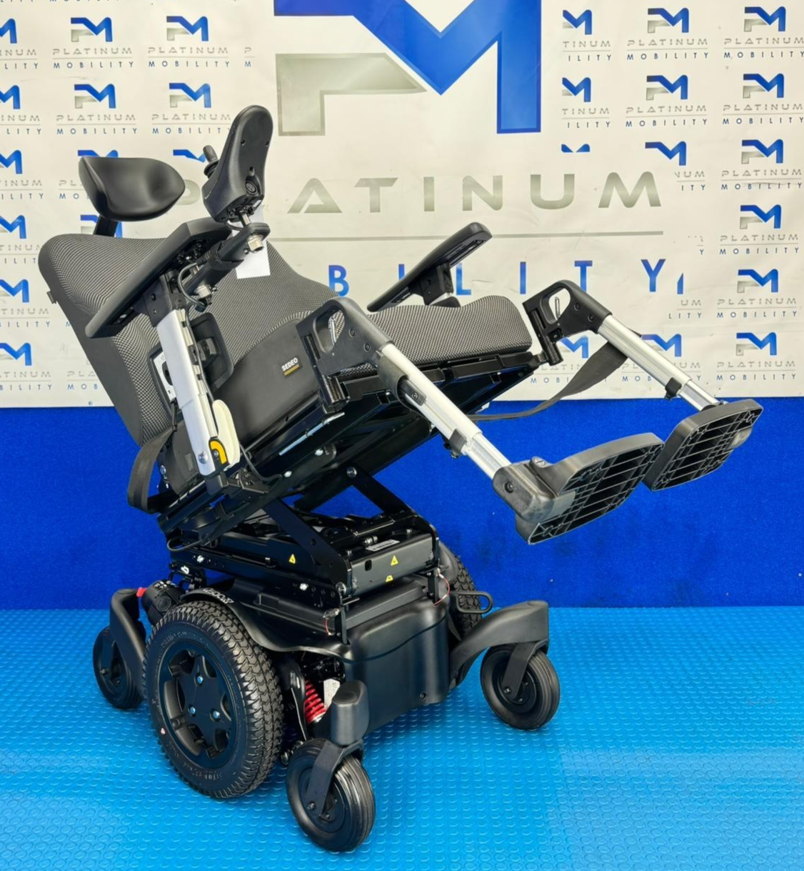 2025 Quickie Q500 M Powerchair – 6mph Riser Electric Wheelchair by Sunrise 2225