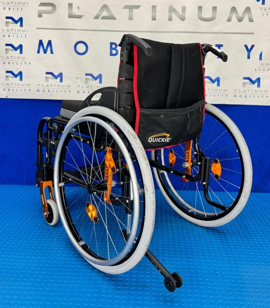 SUNRISE QUICKIE LIFE R 17x17 MANUAL WHEELCHAIR LIGHTWEIGHT ACTIVE 2176