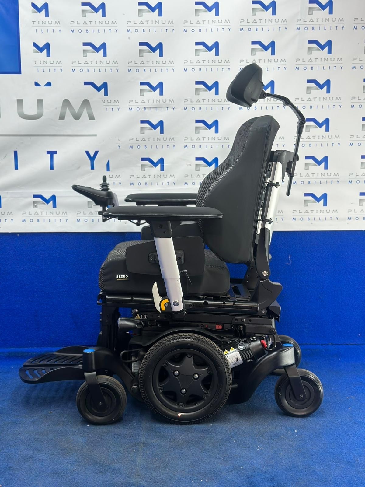 Quickie Q500 M Powerchair – 6mph Riser Electric Wheelchair by Sunrise (1257)