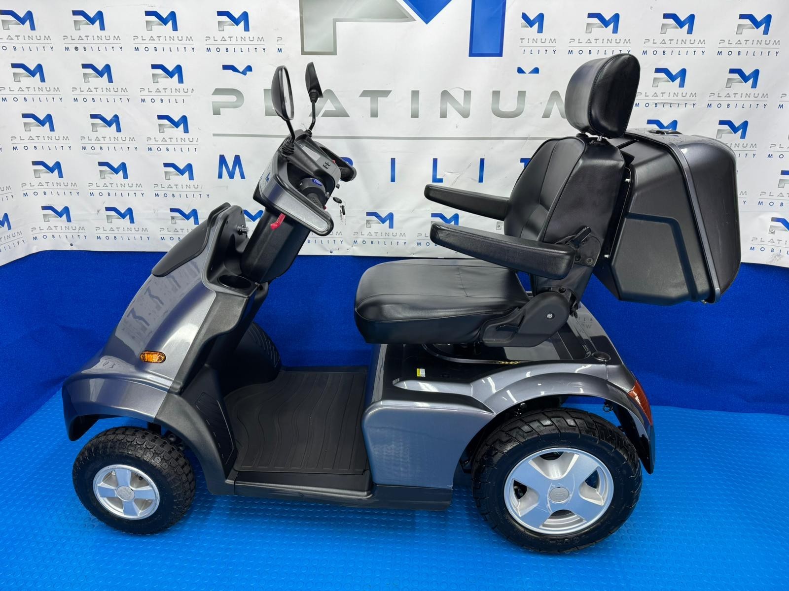 2022 TGA Breeze S4 8MPH All Terrain Mobility Scooter Immaculate Condition 1871