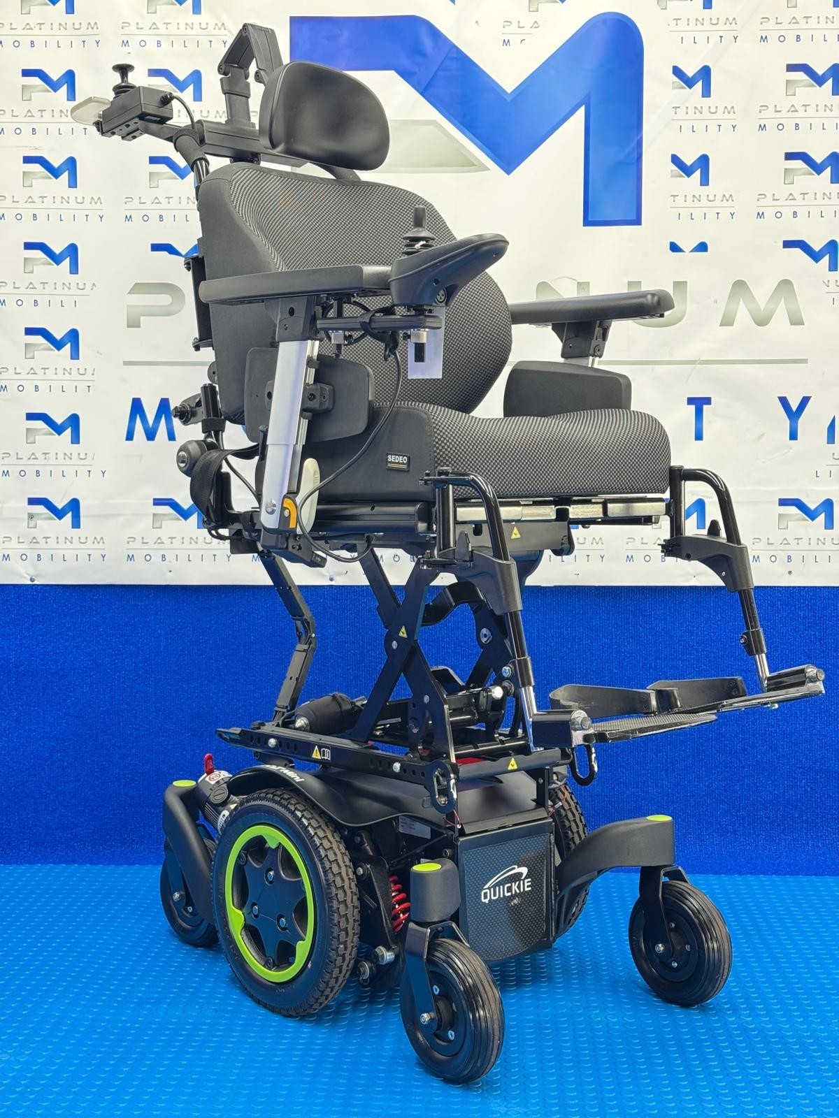 Sunrise Quickie Q300 Mini Powerchair 4mph Riser Electric Wheelchair Carer 1828