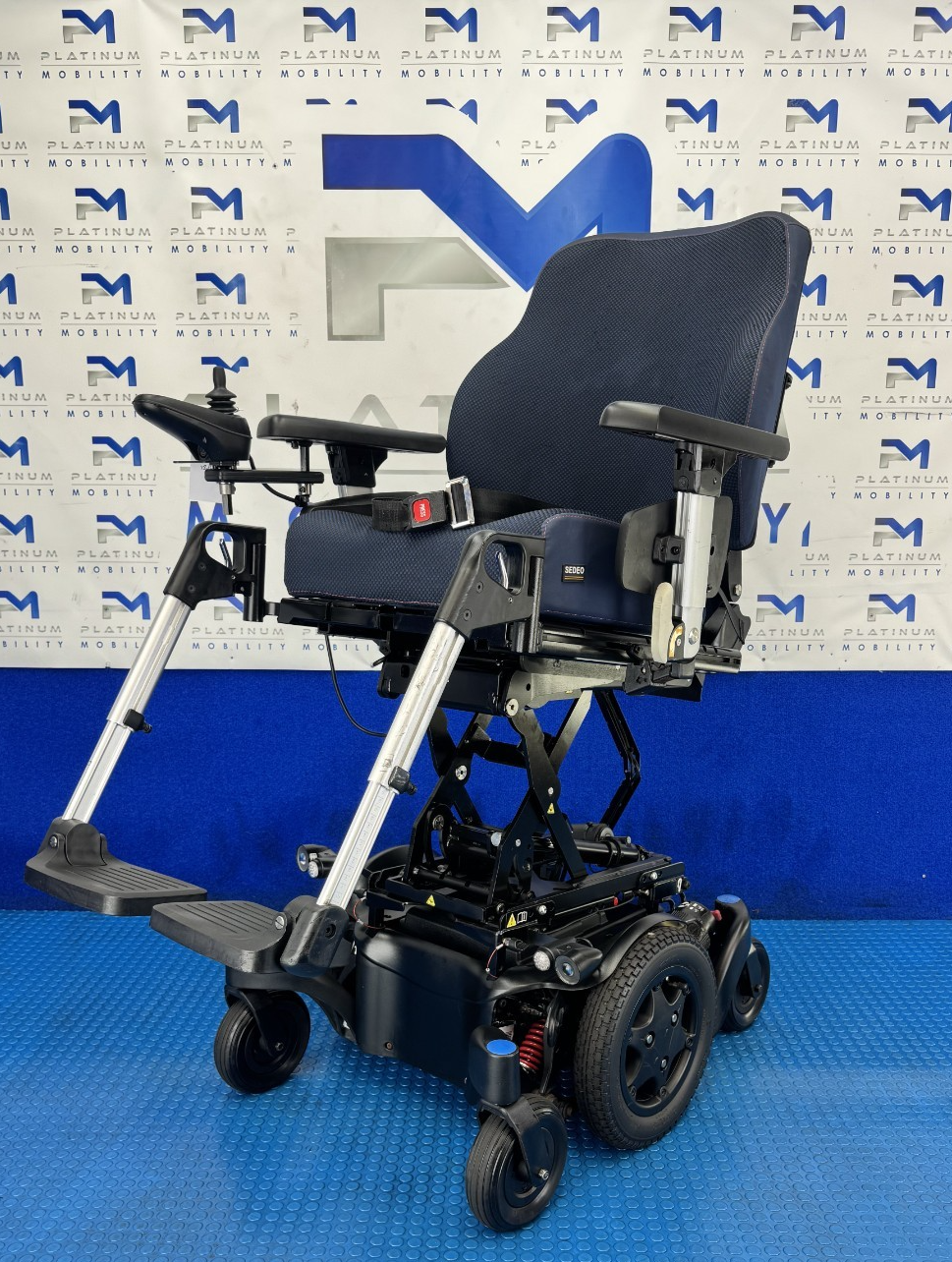 Sunrise Quickie Q500 M Powerchair – 6mph Riser & Tilt Electric Wheelchair 2976