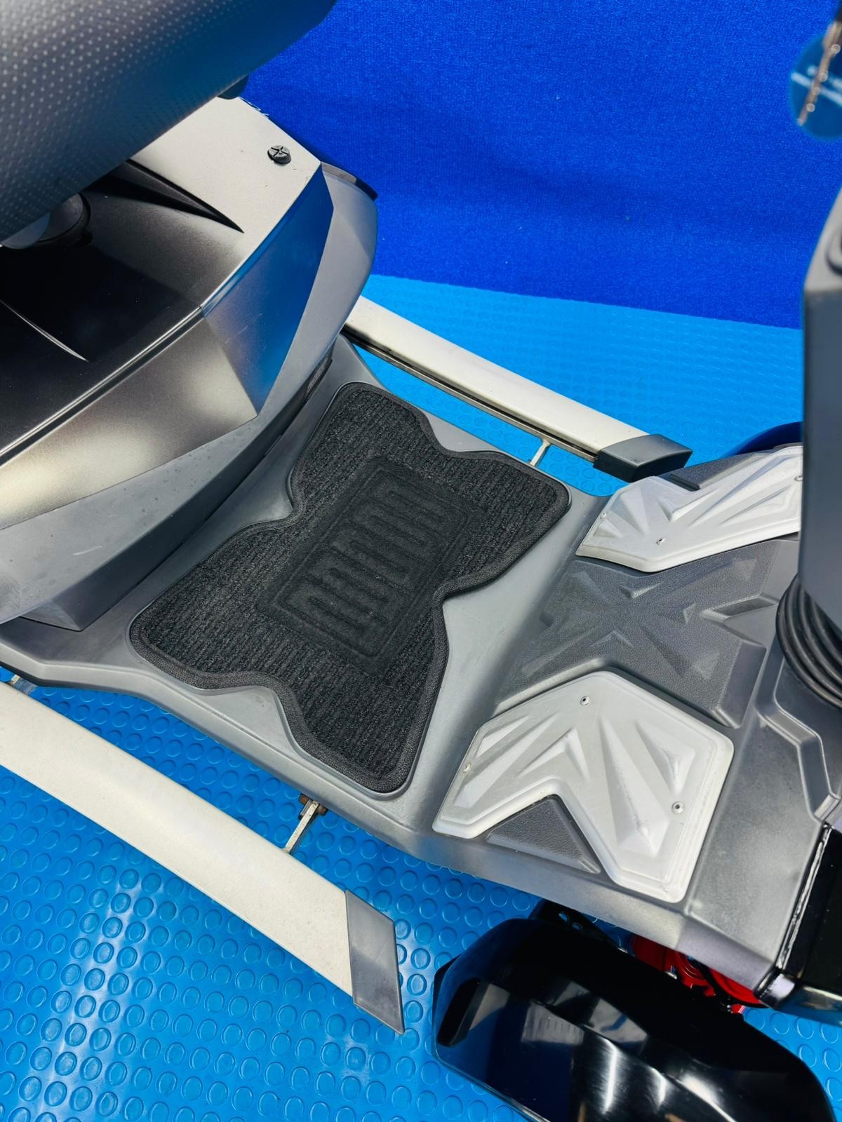 TGA Vita S Sport Electric Mobility Scooter All Terrain Road Legal 8mph 1845