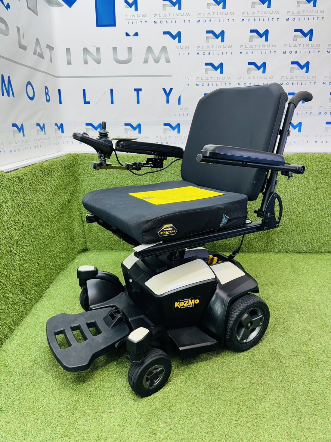 QUANTUM KOZMO PORTABLE GO CHAIR ELECTRIC WHEELCHAIR MOBILITY POWERCHAIR 4MPH