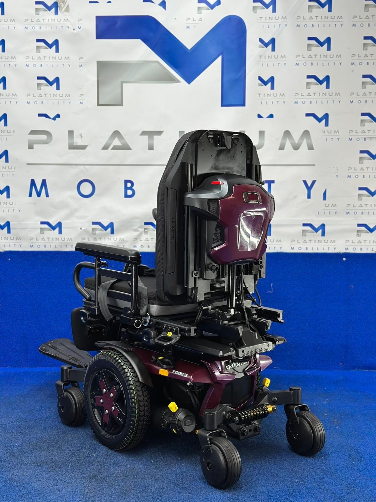 PRIDE QUANTUM EDGE 3 6 MPH ELECTRIC POWER WHEELCHAIR POWERCHAIR 1542