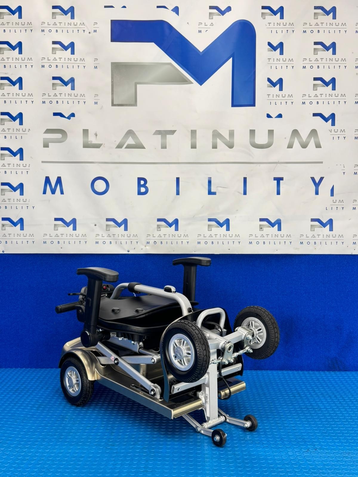 Kymco K-Lite FE Remote Mobility Scooter Auto Folding Lightweight 4 MPH 1898