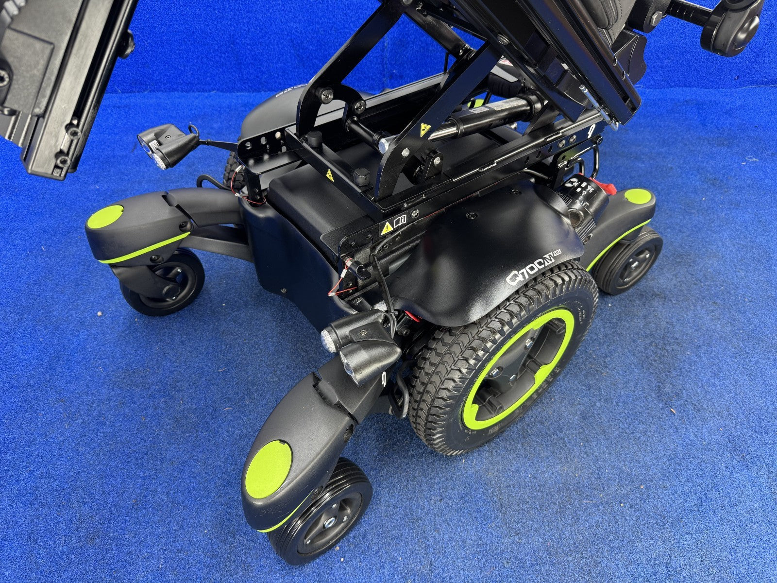2025 Quickie Q700 M HD Powerchair – 4mph Electric Wheelchair by Sunrise (1580)