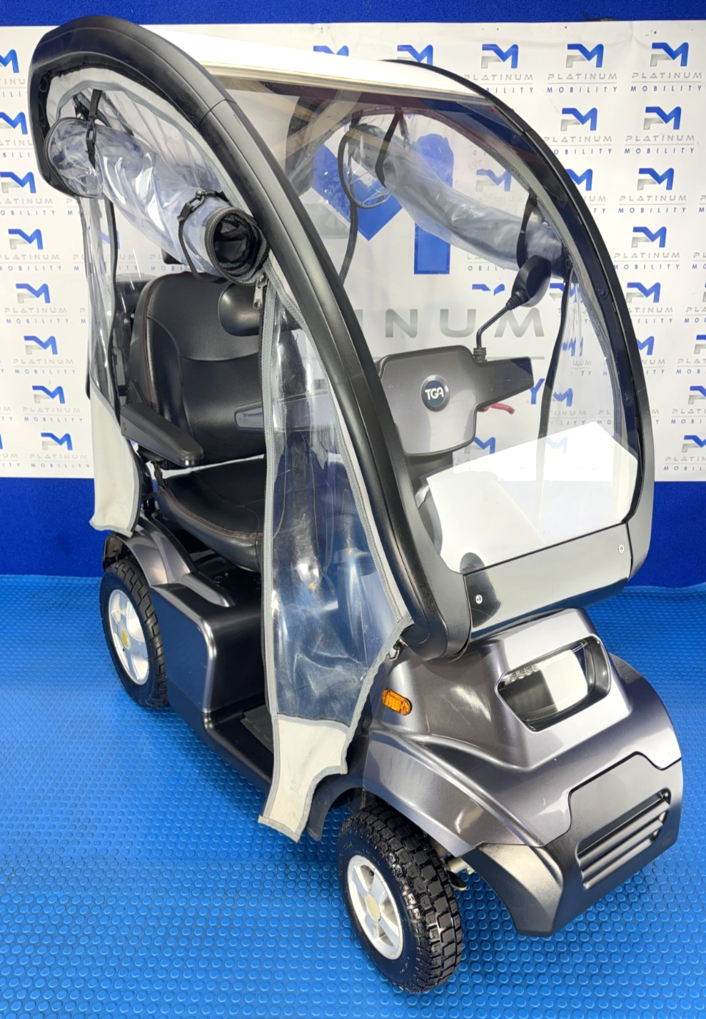 TGA Breeze S4 Canopy 8mph Road LARGE All Terrain Mobility Scooter Buggy 2433