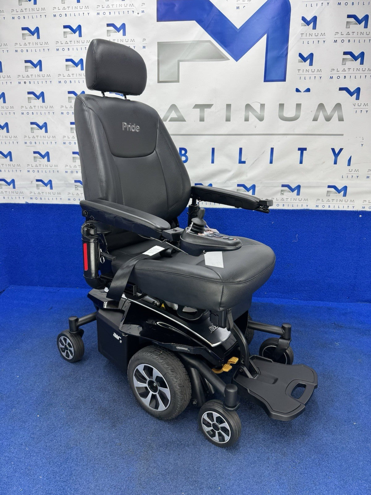 Pride Jazzy Air 2.0 Power Chair Electric Wheelchair with Electric Seat Lift 1011