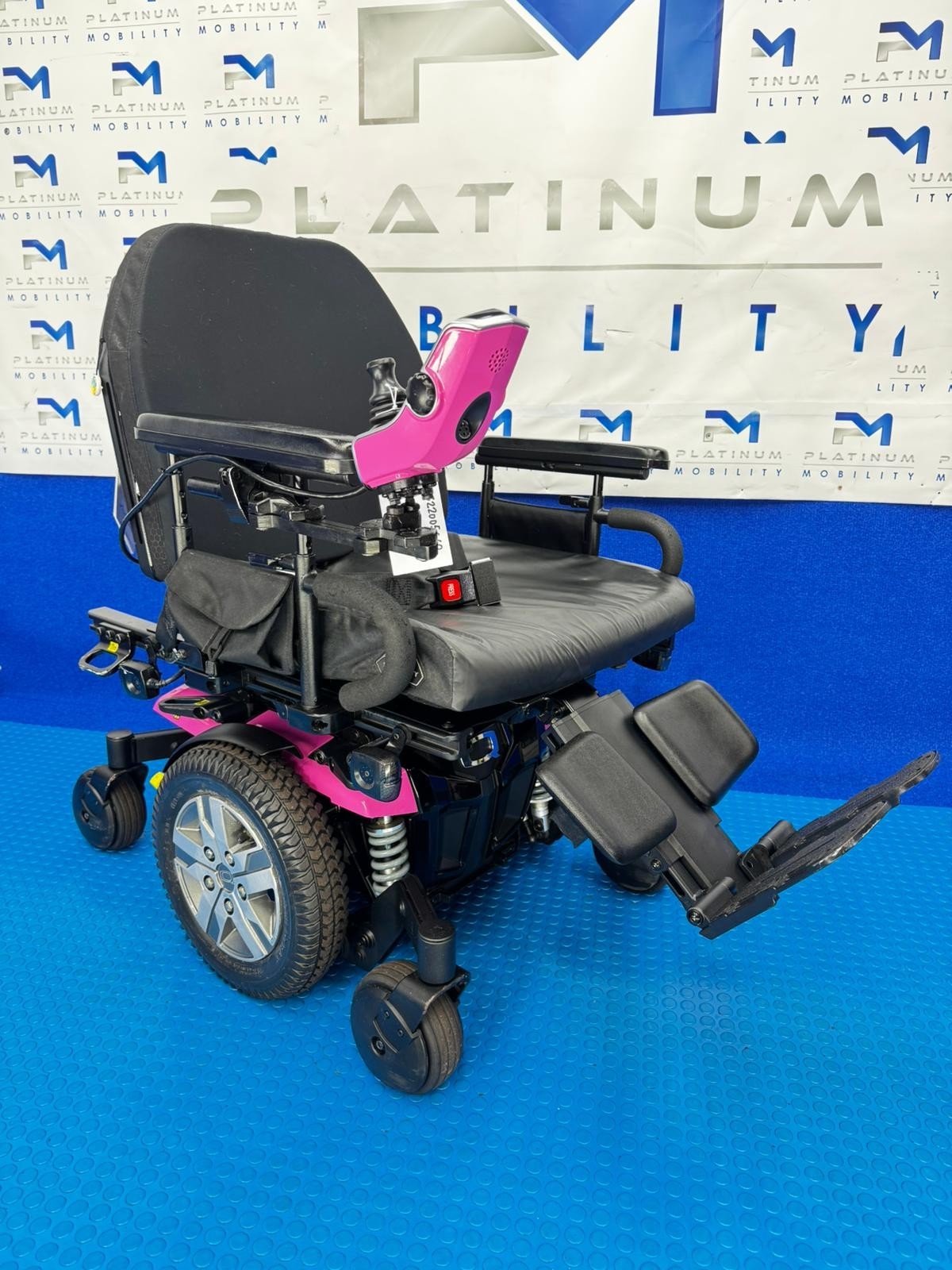Pride Quantum Q6 Edge 2 Powerchair 4mph Electric Wheelchair  (1817) All Terrain