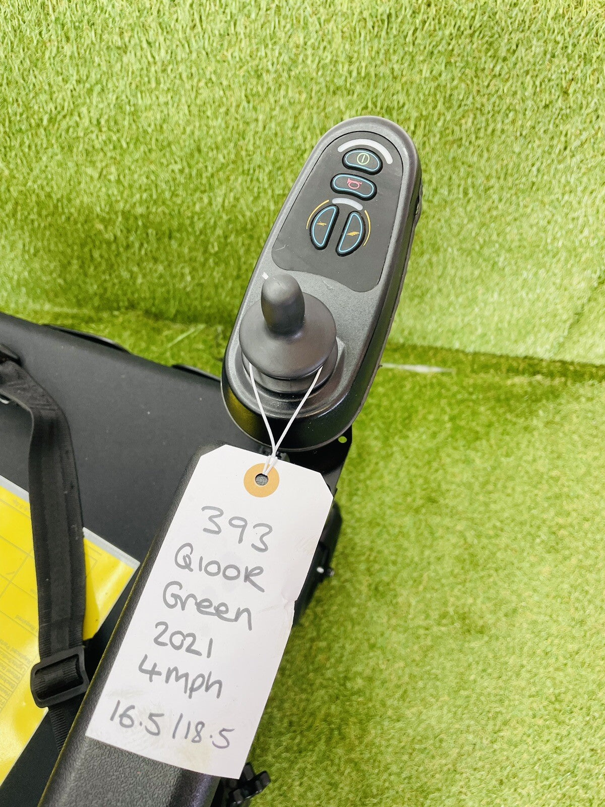 Powerchair Quickie Q100R Compact Indoor Outdoor Sunrise Medical Comfy Mid Wheel