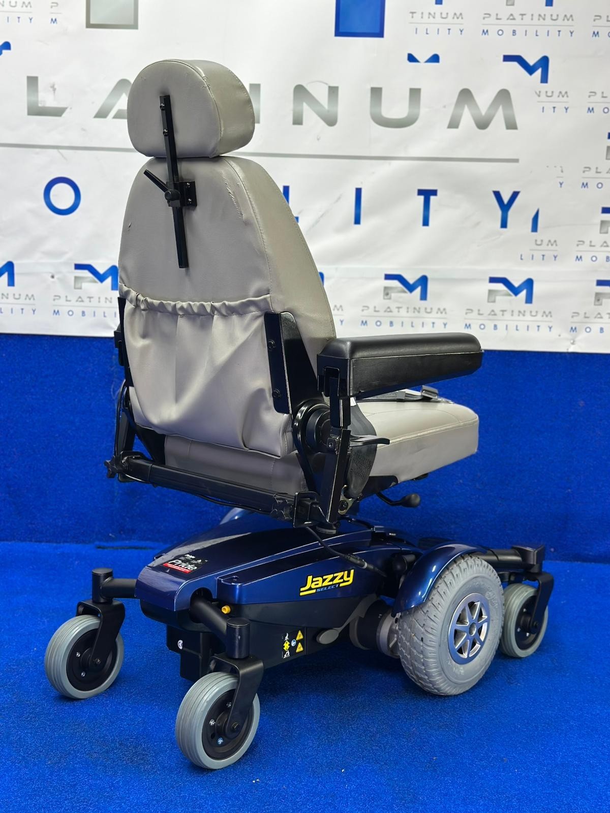 PRIDE Jazzy Select 6 Narrow MWD Powerchair – Electric Wheelchair 4mph