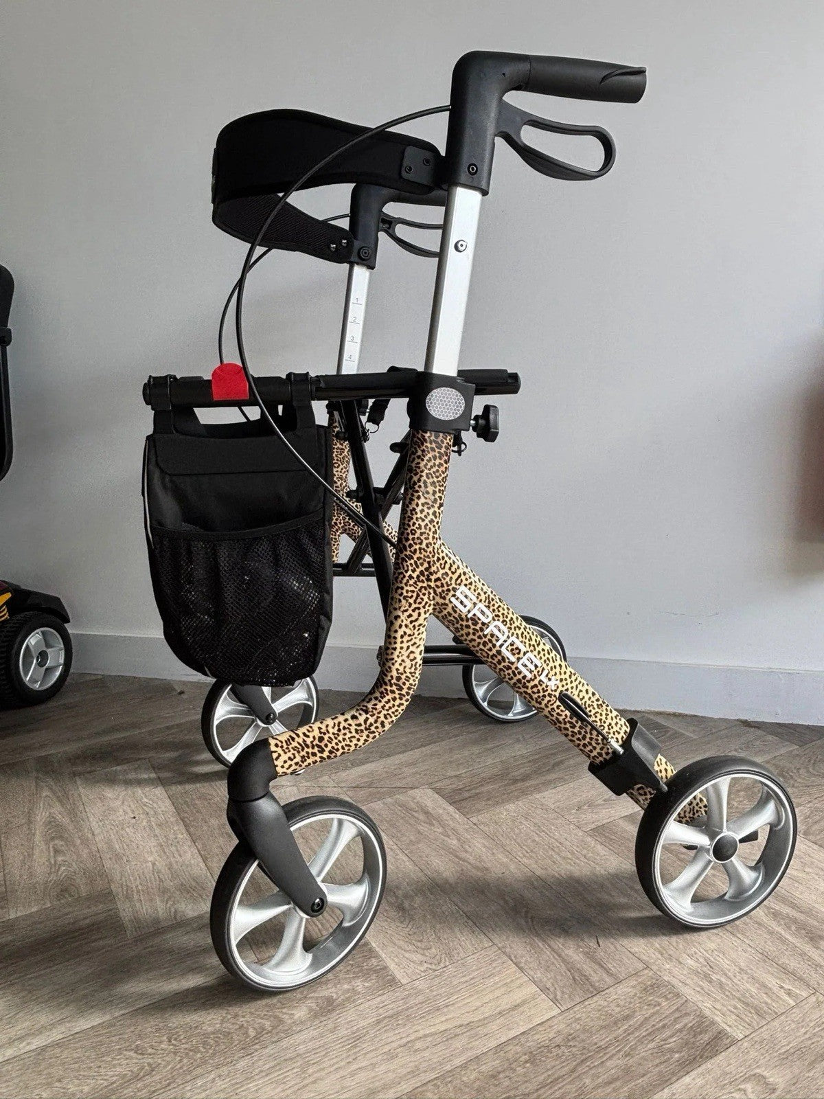 Rehasense Space LX Rollator Cheetah Lightweight Folding Walker BRAND NEW