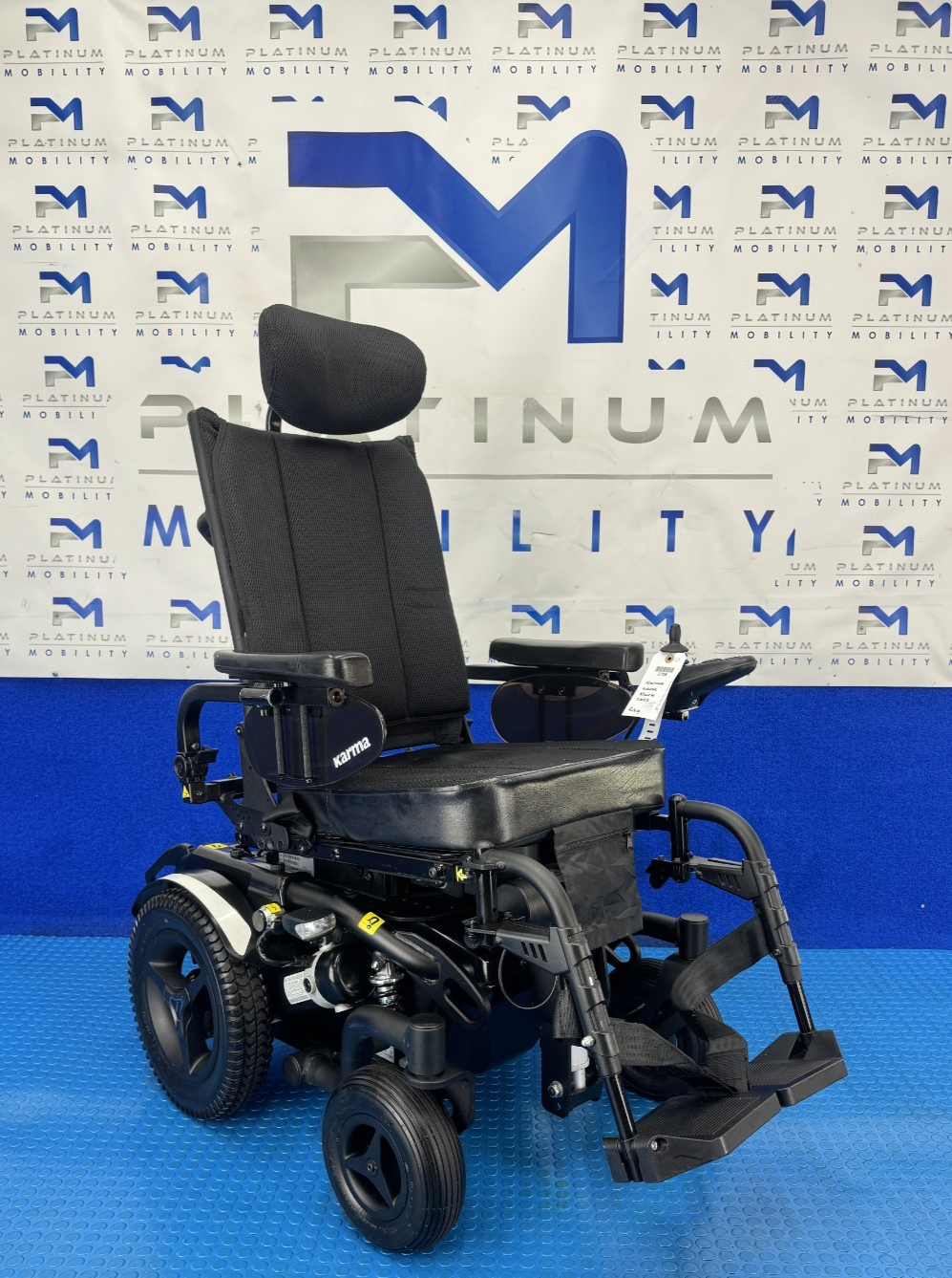 KARMA LEON 6MPH ELECTRIC POWERCHAIR | AIR TYRES | NEW BATTERIES 2756