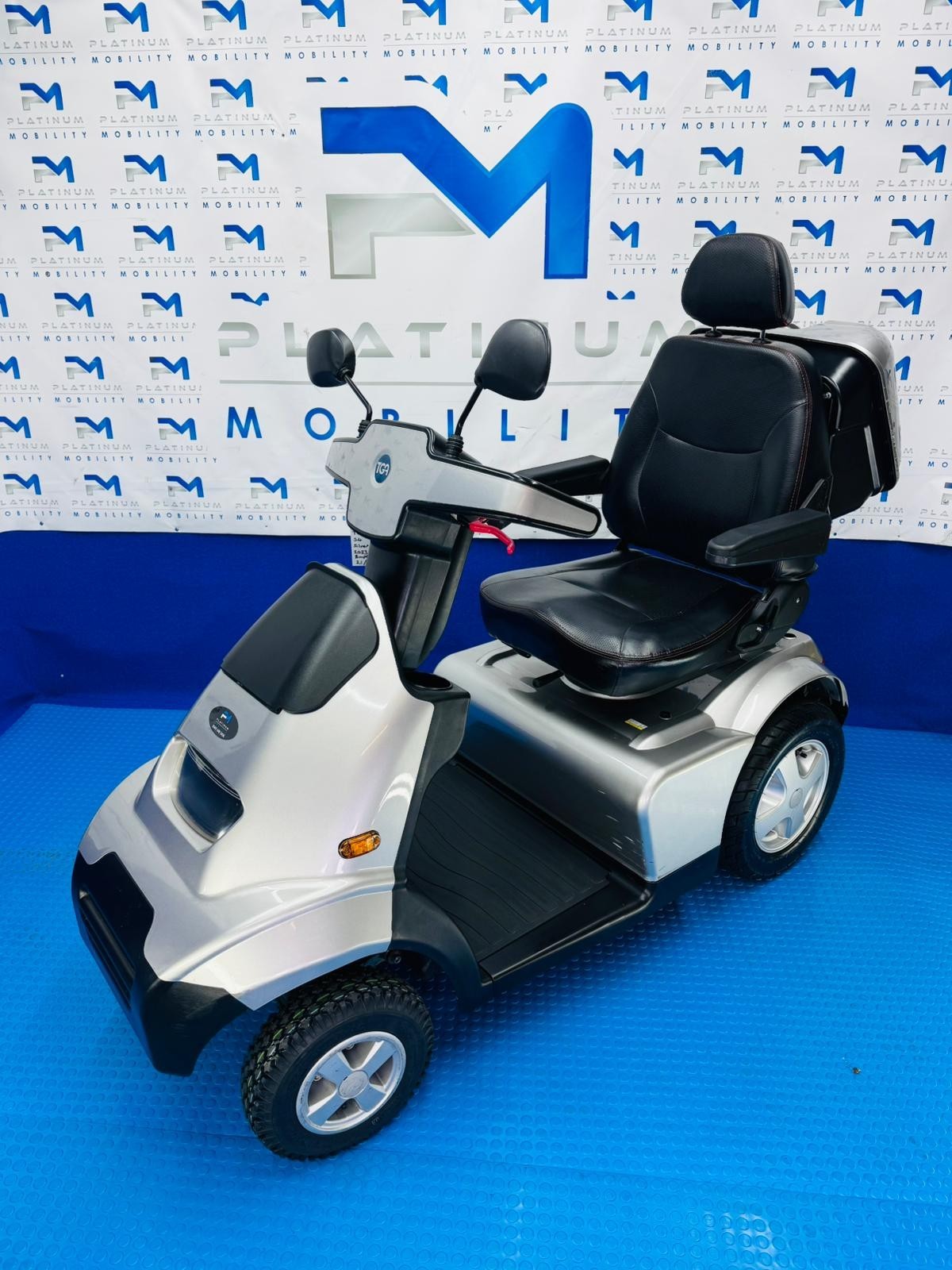 2023 TGA Breeze S4 8MPH All Terrain Mobility Scooter Immaculate Condition 1843