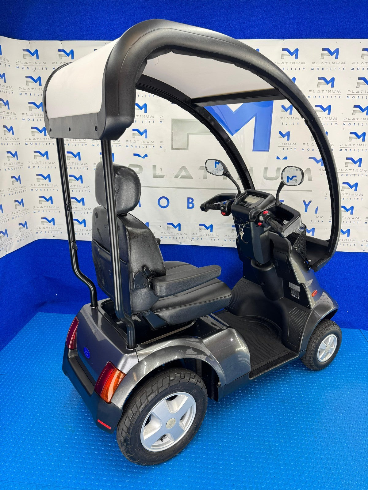 TGA Breeze S4 Canopy 8mph Road LARGE All Terrain Mobility Scooter Buggy 2103
