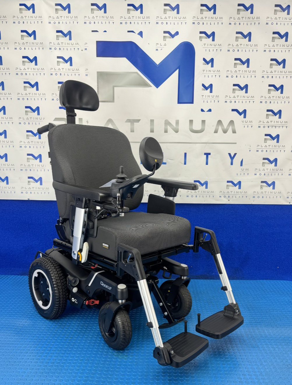 2025 Sunrise Quickie Q500 R Powerchair Rise & Tilt 6mph New Batteries Ref 2795