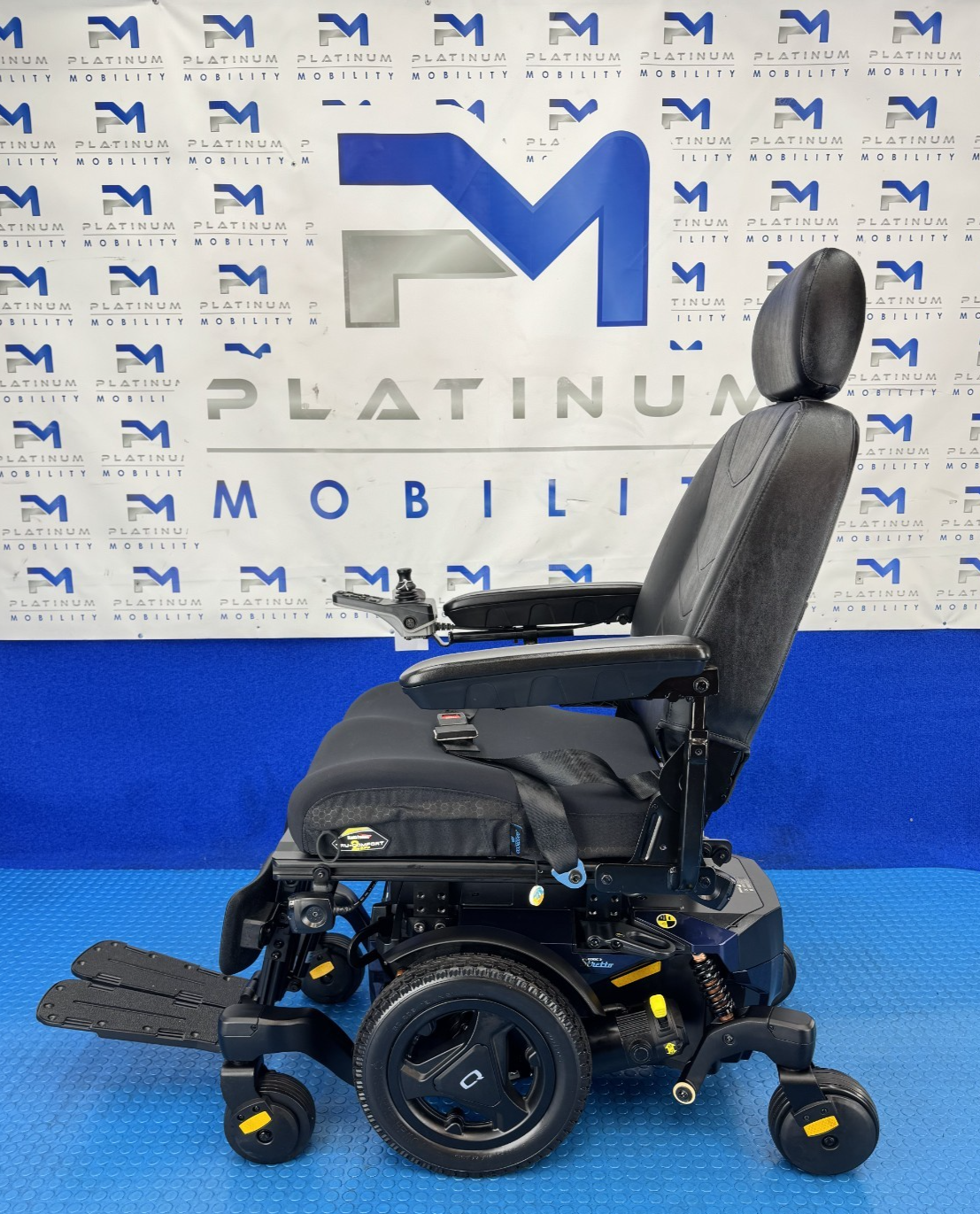 Quantum Edge 3 Stretto Powerchair – 4mph Narrow Electric Wheelchair 2235