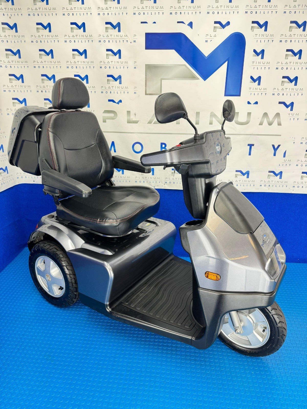 2022 TGA Breeze S3 8MPH LARGE Mobility Scooter All Terrain *1990