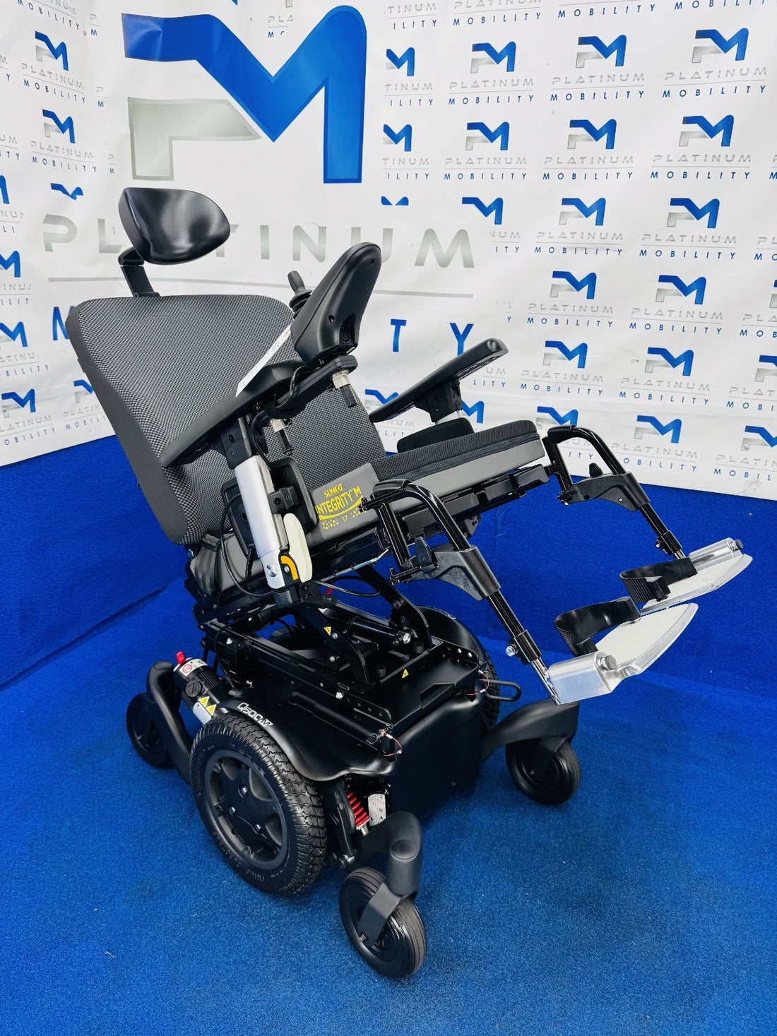 Quickie Q500 M Powerchair – 4mph Tilt Electric Wheelchair by Sunrise (1427)