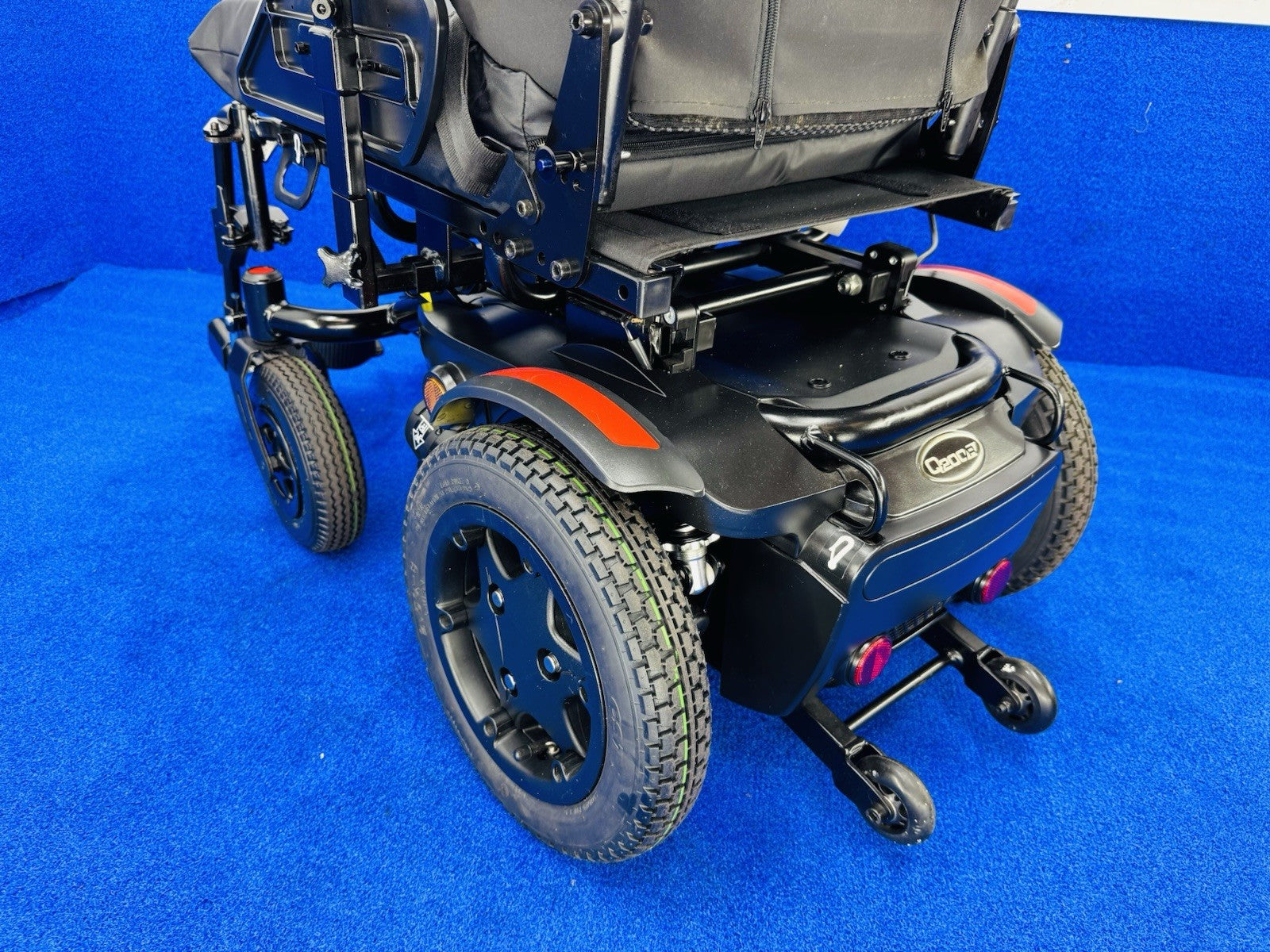 Sunrise Q200R 4mph Rear-Wheel Drive Electric Wheelchair Mobility Powerchair 1103