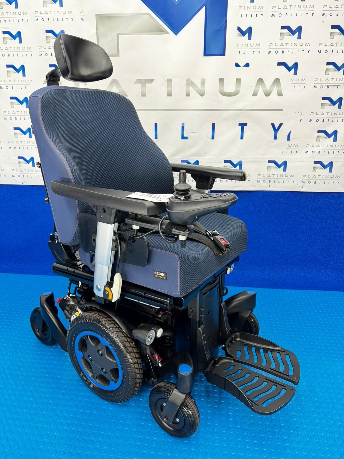 Sunrise Quickie Q500M Powerchair – 6mph Riser Electric Wheelchair 1908