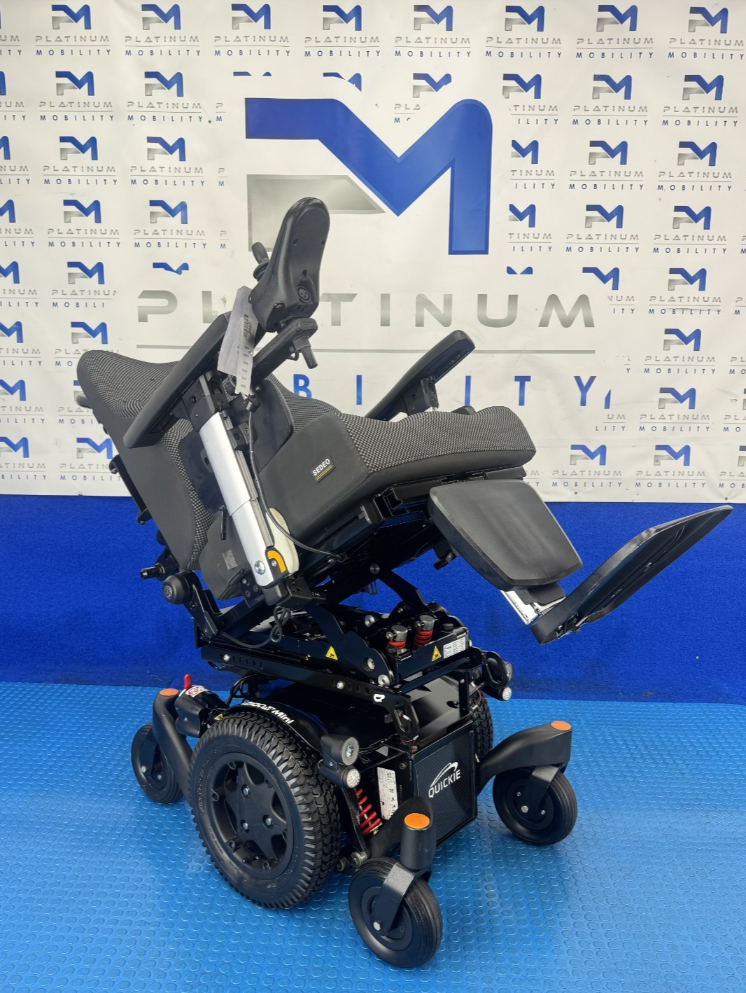 Sunrise Quickie Q300M Powerchair 6 mph Riser, Tilt Electric Wheelchair 2827