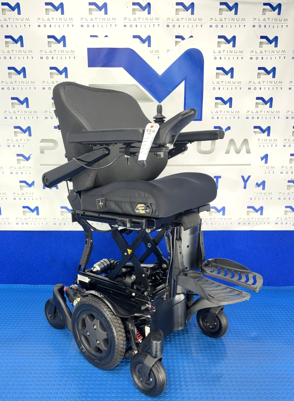 Sunrise Quickie Q500M Powerchair 4mph Electric Riser, Tilt Legs Wheelchair 4084