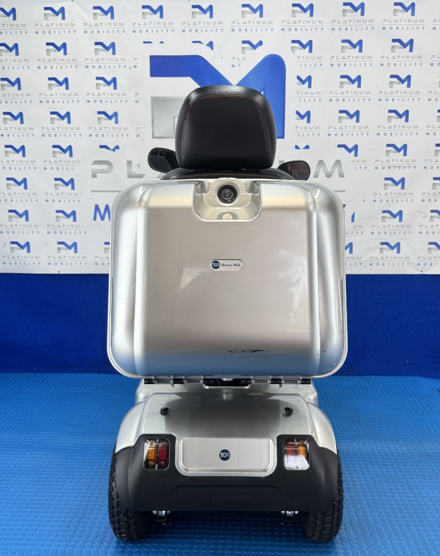 TGA Breeze C Midi 8MPH All Terrain Mobility Scooter Road Stunning Condition 2342