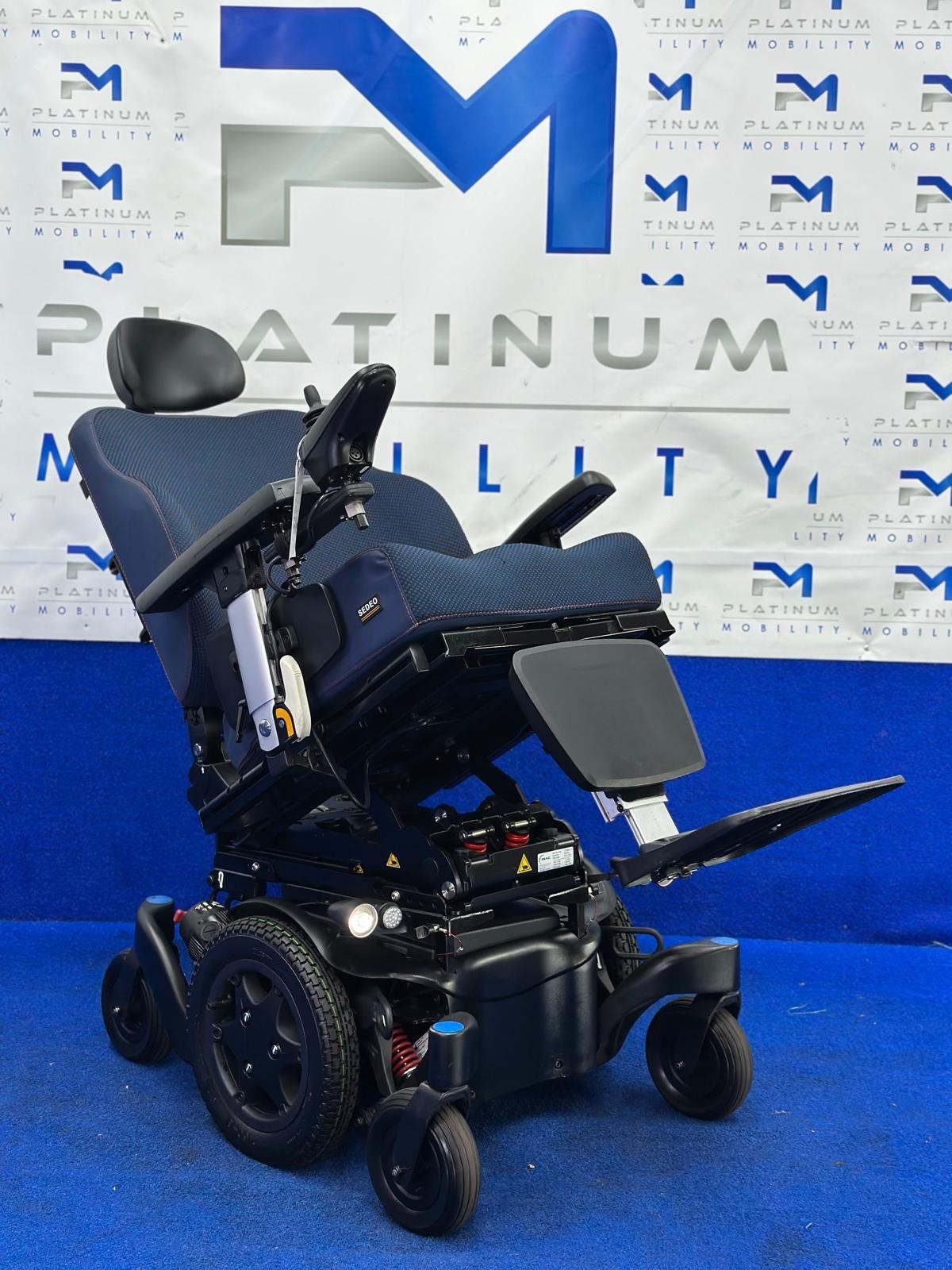 Quickie Q500 M Powerchair – 6mph Riser Electric Wheelchair by Sunrise 1436