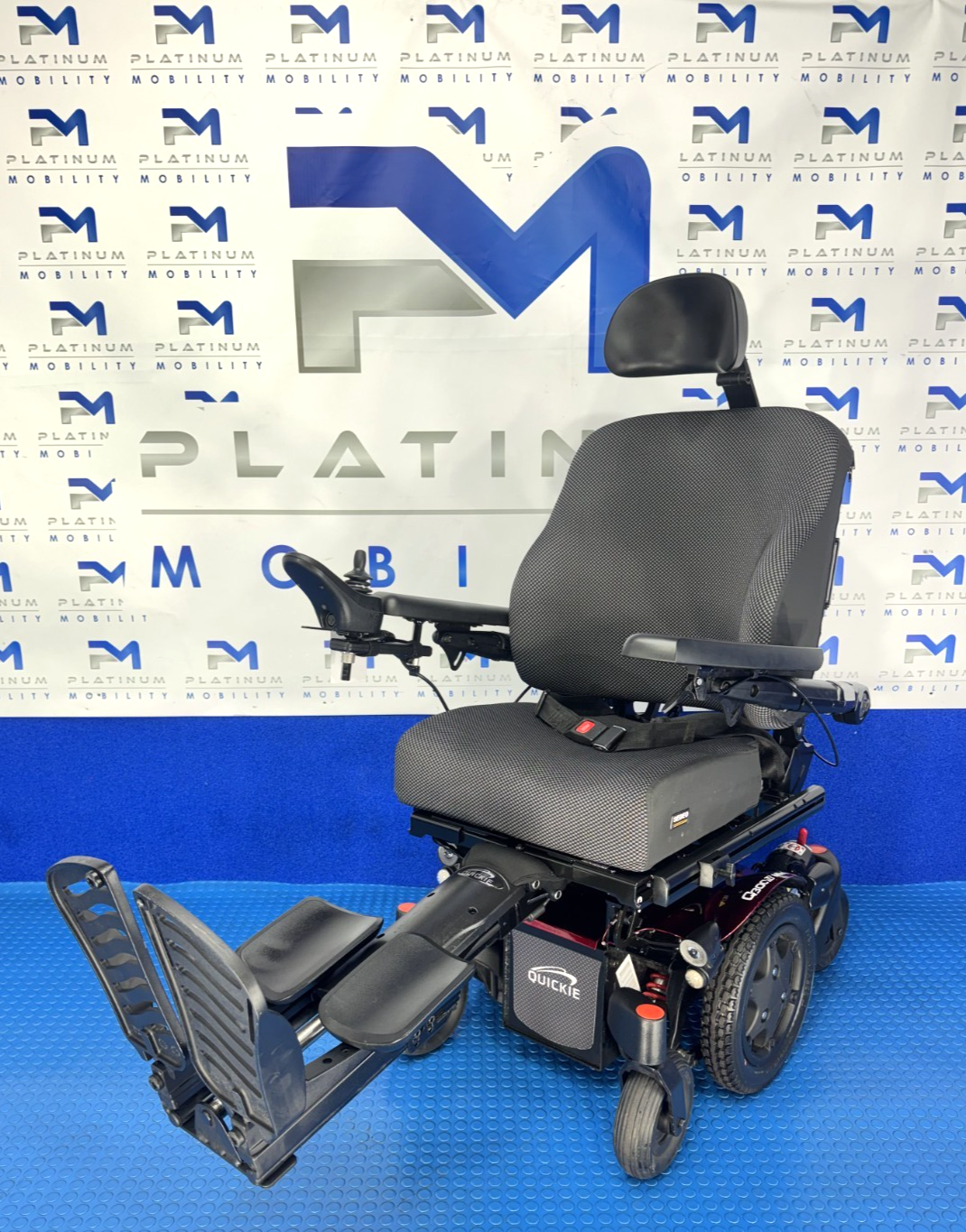 2025 SUNRISE QUICKIE Q300M 6MPH MANUAL RECLINE RISER TILT LEGS POWERCHAIR 4021