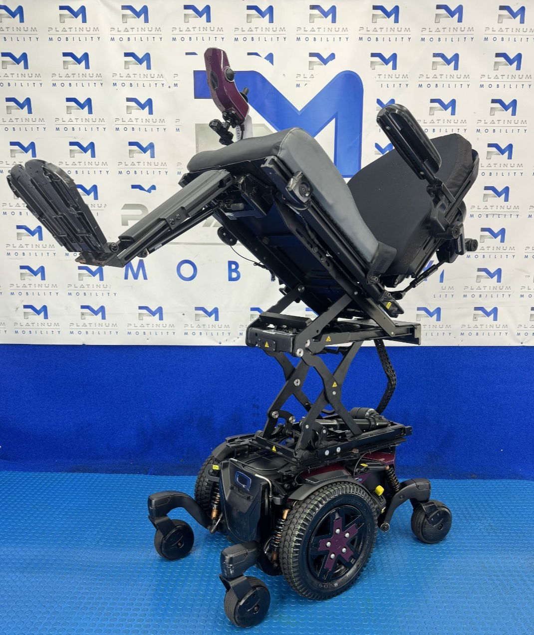 PRIDE QUANTUM EDGE 3 STRETTO 6MPH ELECTRIC POWER WHEELCHAIR POWERCHAIR 2774