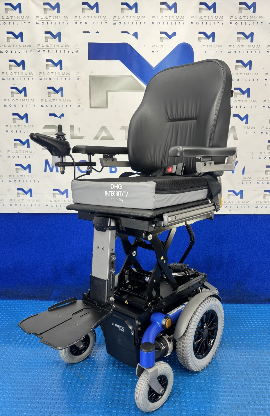 Dietz Sango Advaned M Slimline 4MPH Rise & Tilt Electric Wheelchair 2646
