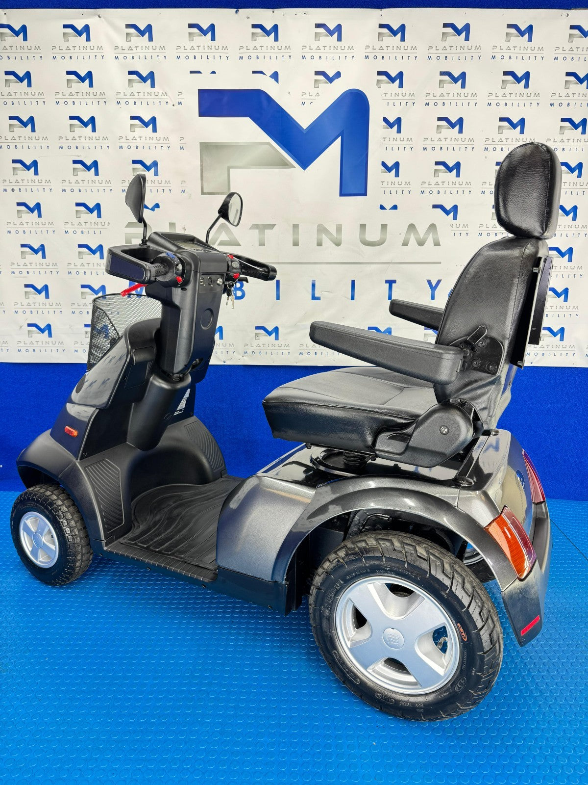 TGA Breeze S4 8MPH All Terrain Mobility Scooter Immaculate Condition 018