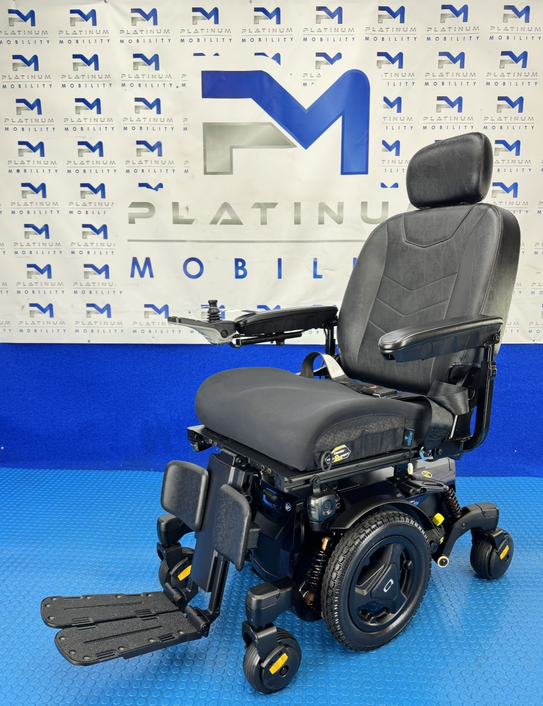 Quantum Edge 3 Stretto Powerchair – 4mph Narrow Electric Wheelchair 2235