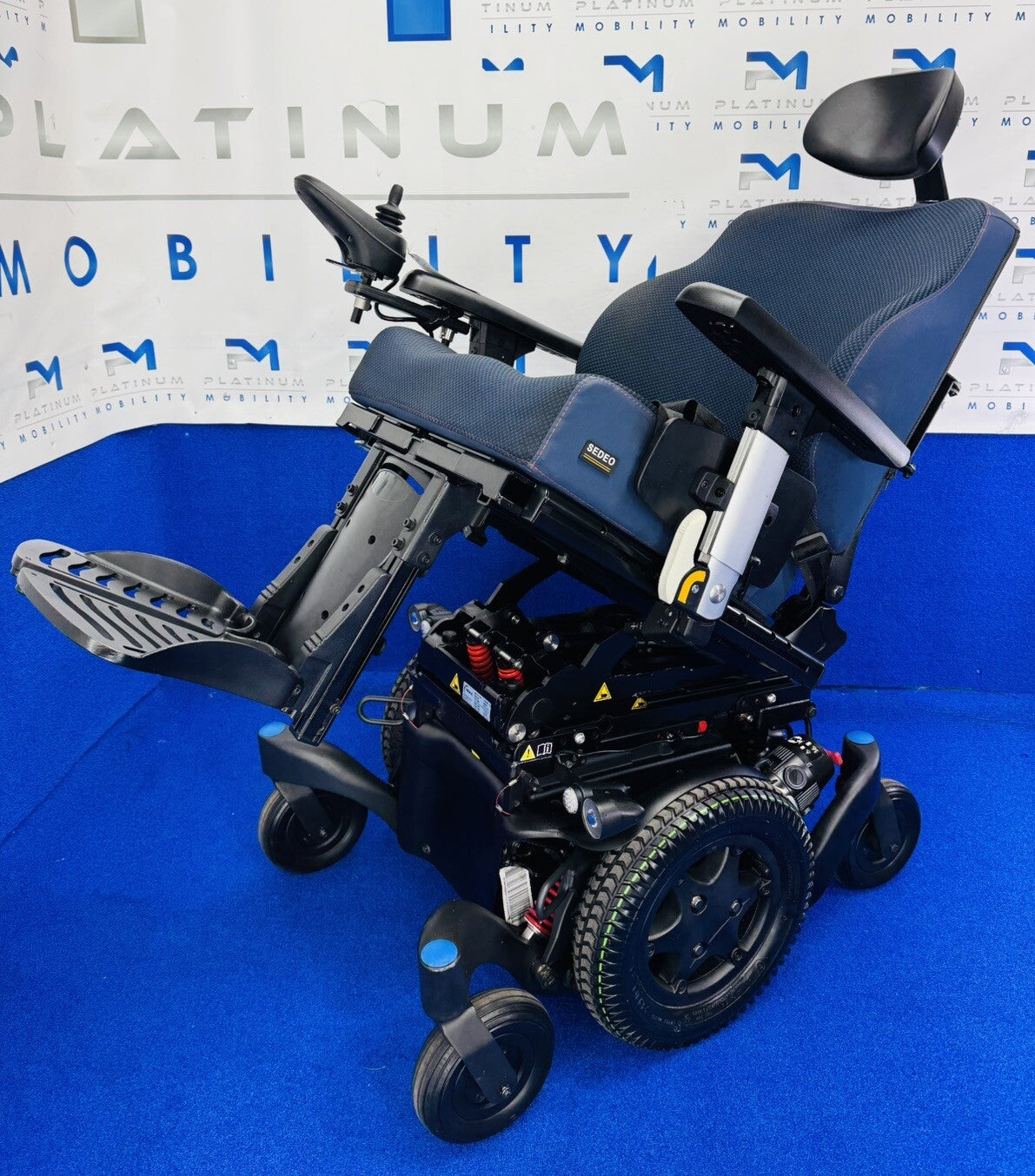 2021 SUNRISE QUICKIE Q500 M 6MPH ELECTRIC RISE MOBILITY POWERCHAIR WHEELCHAIR M2