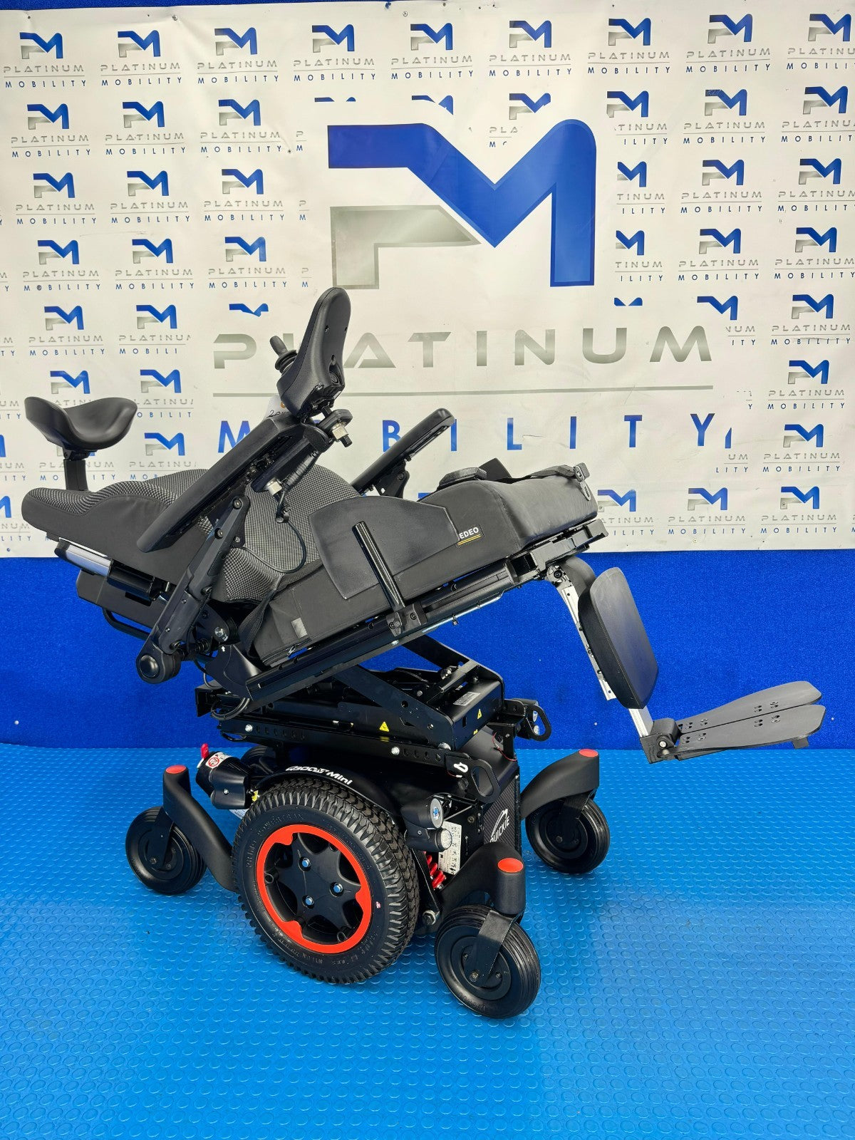 2025 Sunrise Quickie Q300 M Powerchair – 6mph Riser Electric Wheelchair 2120