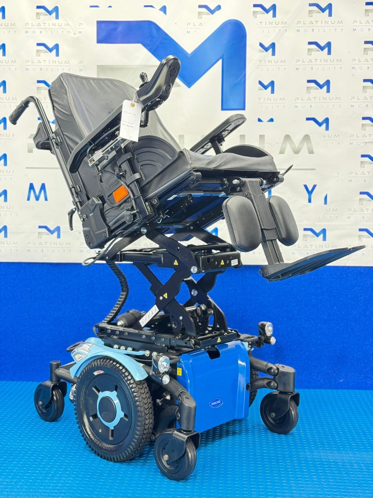 2025 INVACARE TDX SP2 7MPH MWD RISER ELECTRIC WHEELCHAIR POWERCHAIR 1907