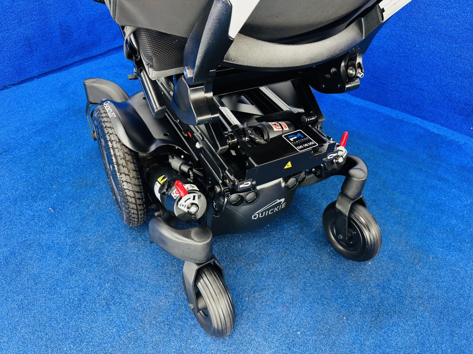 Quickie Q500 M Powerchair – 4mph Tilt Electric Wheelchair by Sunrise (1427)