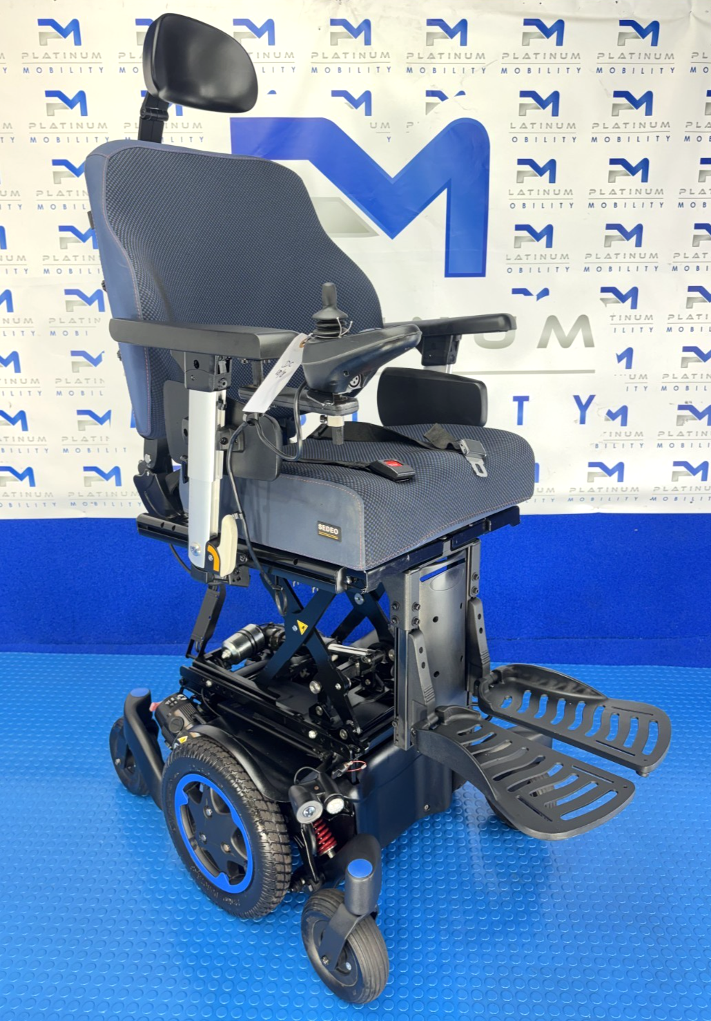 Sunrise Quickie Q500 M Powerchair – 6mph Riser & Tilt Electric Wheelchair 2980