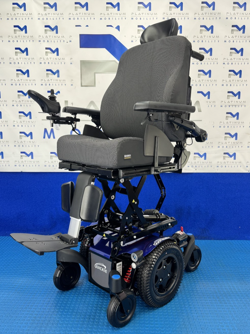2025 Sunrise Quickie Q300M Powerchair 6 mph Riser, Tilt Electric Wheelchair 2796