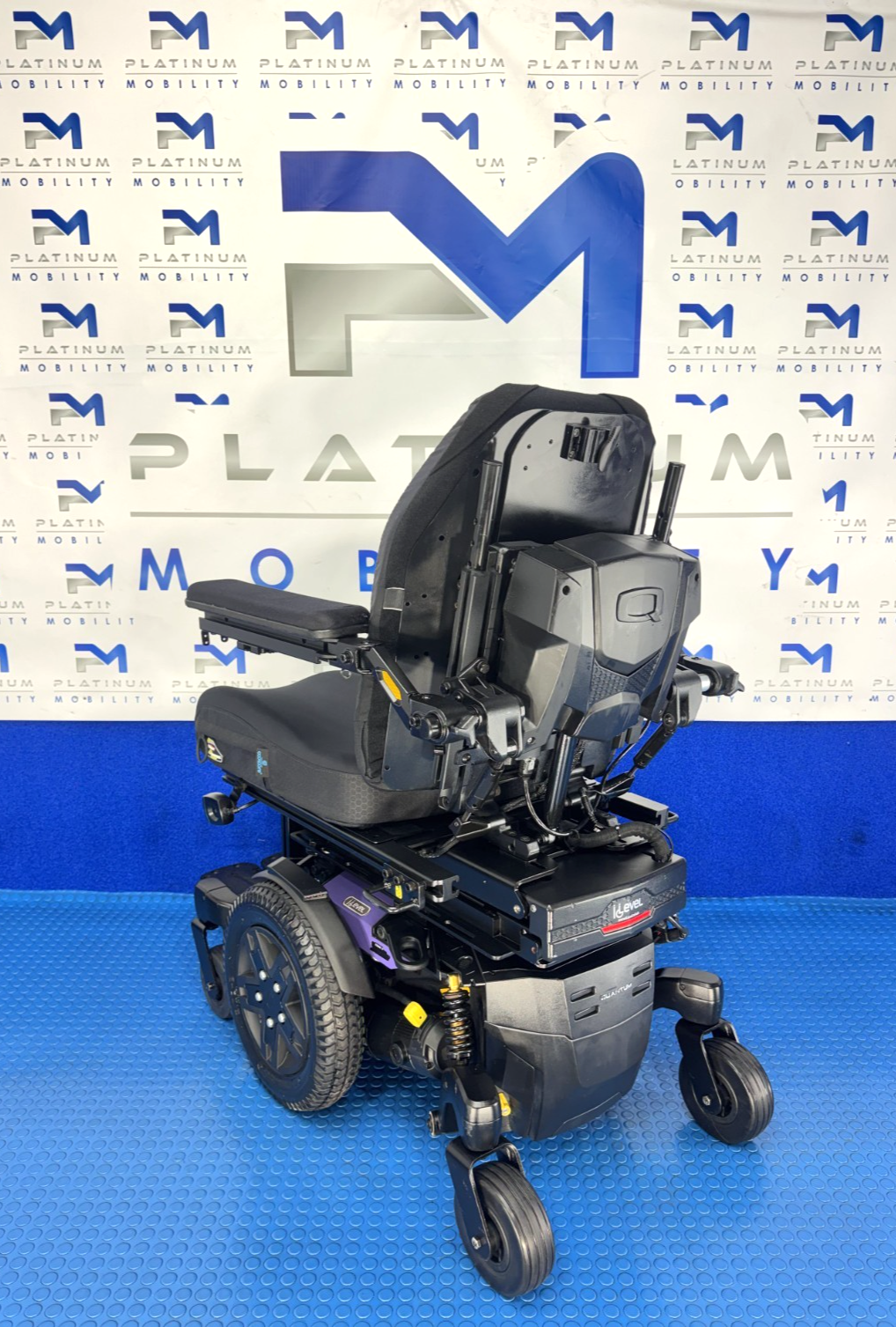 PRIDE QUANTUM EDGE 3 STRETTO 6 MPH ELECTRIC Rise, Tilt, Legs  POWERCHAIR 4066