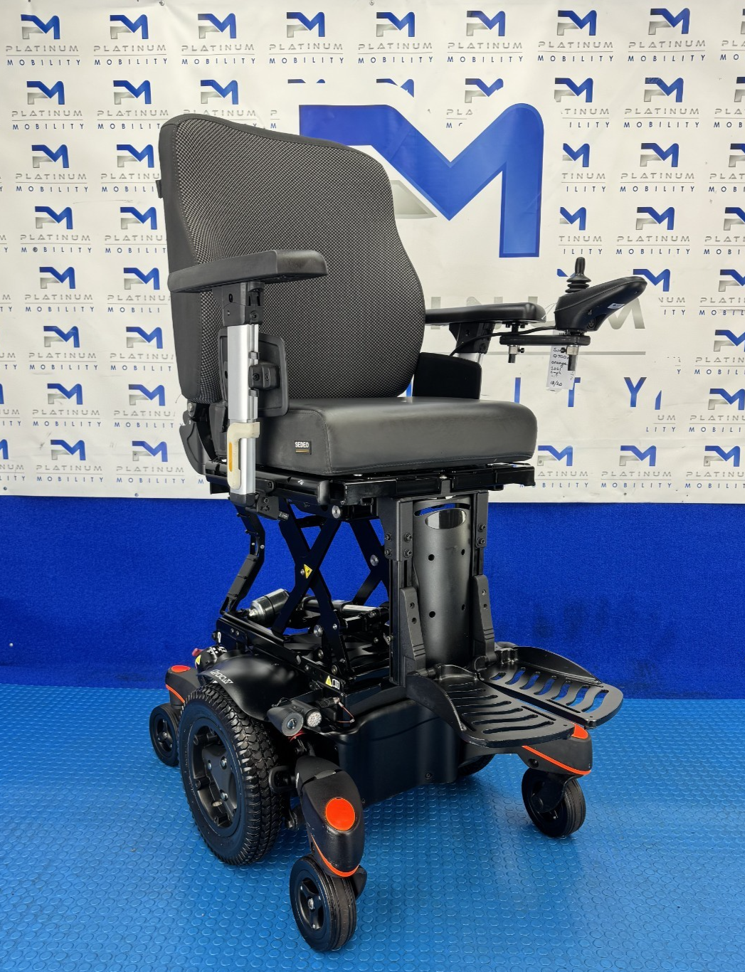Sunrise Quickie Q700 M Powerchair – 6mph Riser Tilt Electric Wheelchair 2316
