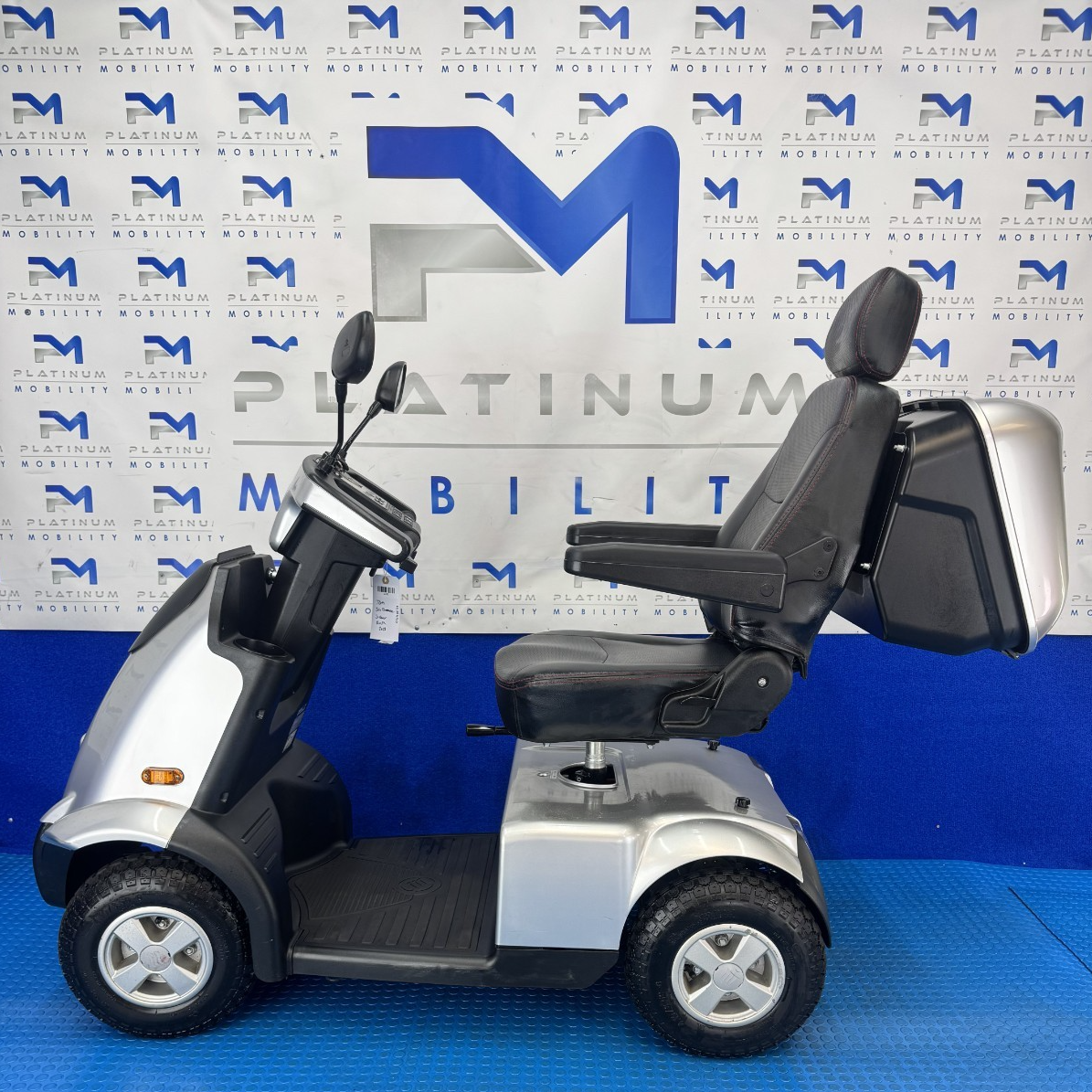 TGA Breeze C Midi 8MPH All Terrain Mobility Scooter Road Stunning Condition 2342