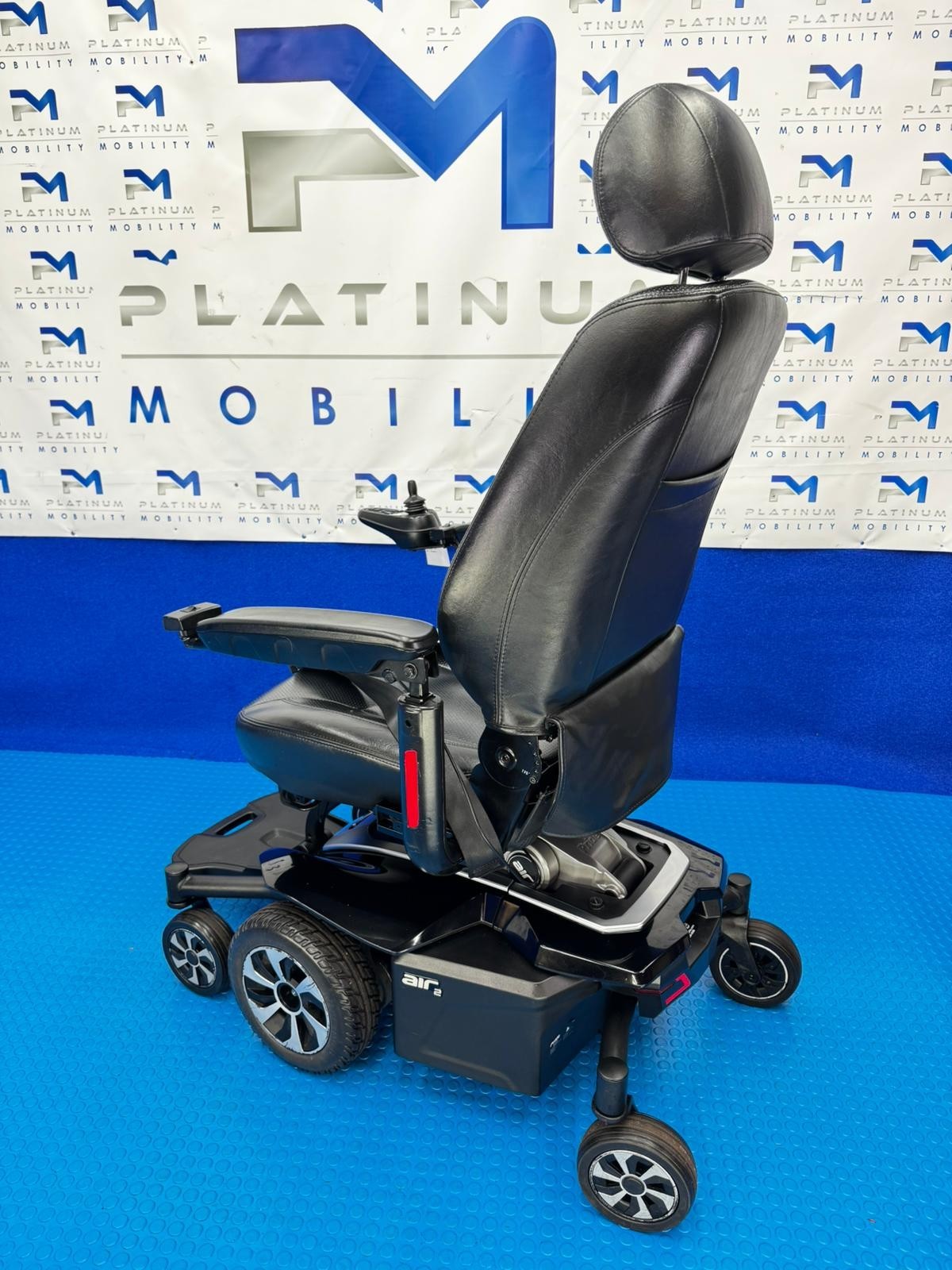 Pride Jazzy Air 2.0 Power Chair Electric Wheelchair with Electric Seat Lift 1839