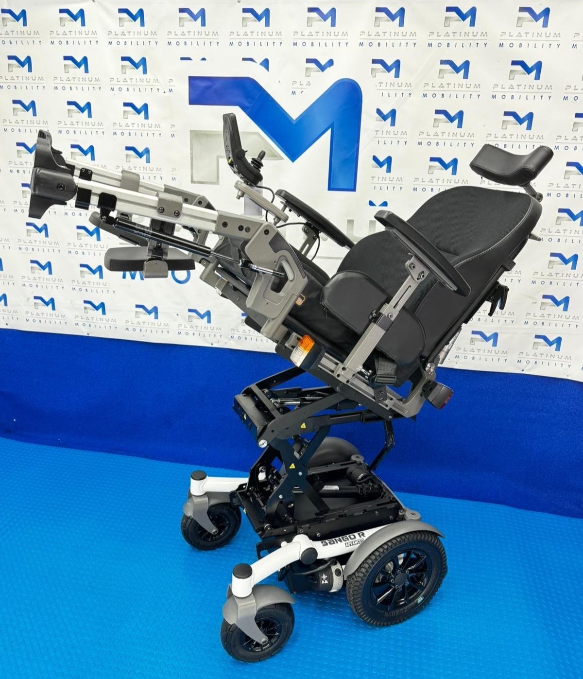 Dietz Sango Advanced R RWD 6mph All Terrain Electric Wheelchair Powerchair 1921