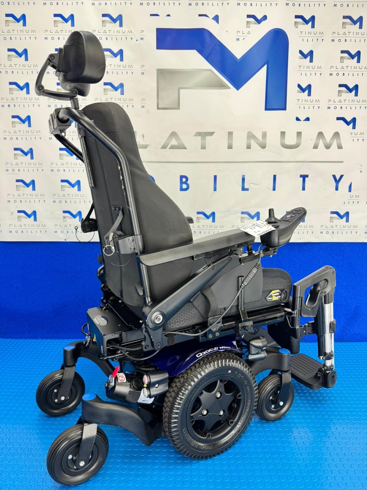 Sunrise Quickie Q300 M Powerchair – 6 mph Riser Electric Wheelchair  1961