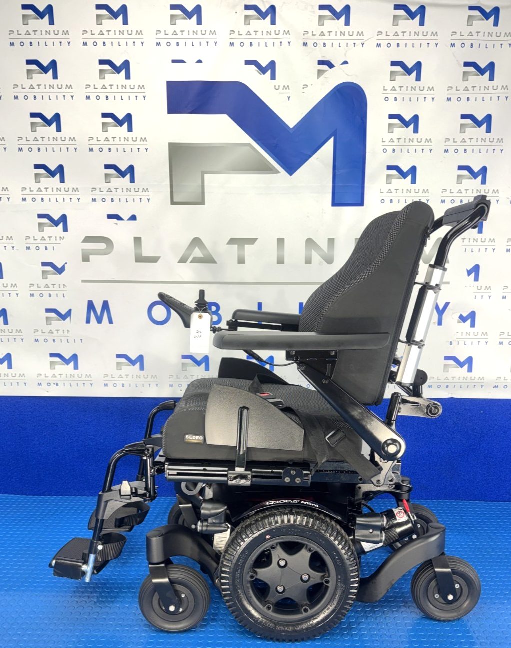 Sunrise Quickie Q300M Mini Powerchair 6 mph Electric Wheelchair 2788